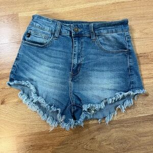 KanCan Women’s Faded Raw Hemline Light Denim Jean Shorts Size 9 / 28